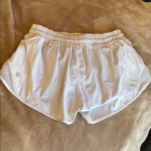 2.5 Hotty Hot Shorts